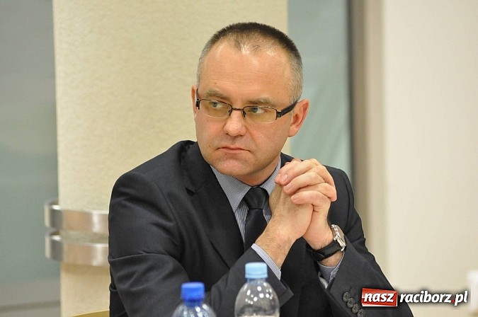 Zdjęcie w galerii na portalu naszraciborz.pl: Ryszard Winiarski nowym starostą raciborskim wiadomości z regionu