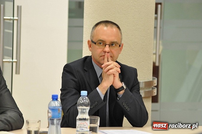 Zdjęcie w galerii na portalu naszraciborz.pl: Ryszard Winiarski nowym starostą raciborskim wiadomości z regionu