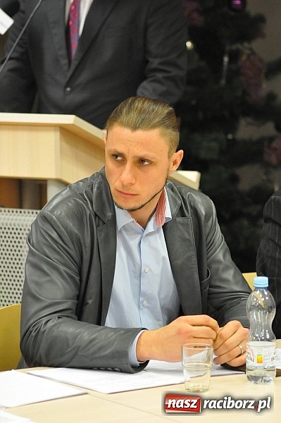 Zdjęcie w galerii na portalu naszraciborz.pl: Ryszard Winiarski nowym starostą raciborskim wiadomości z regionu