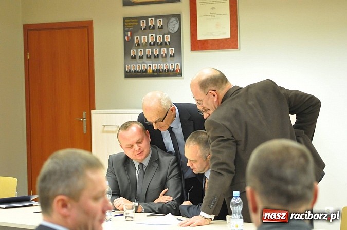 Zdjęcie w galerii na portalu naszraciborz.pl: Ryszard Winiarski nowym starostą raciborskim wiadomości z regionu