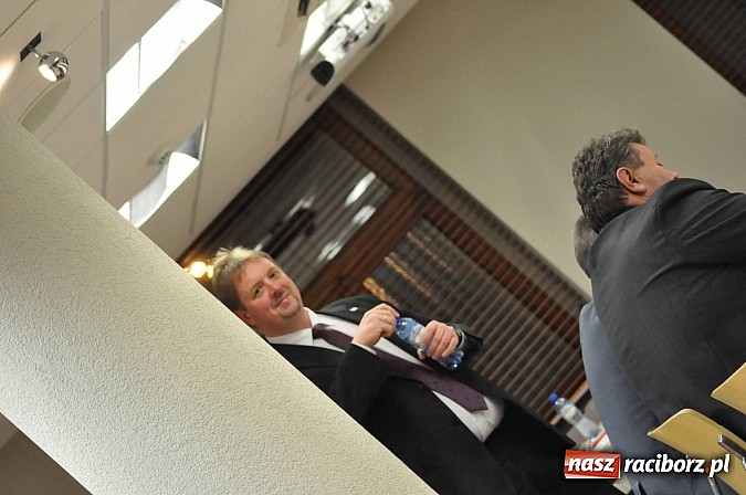 Zdjęcie w galerii na portalu naszraciborz.pl: Ryszard Winiarski nowym starostą raciborskim wiadomości z regionu