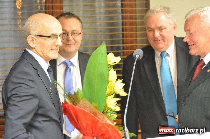 Zdjęcie w galerii na portalu naszraciborz.pl: Ryszard Winiarski nowym starostą raciborskim wiadomości z regionu