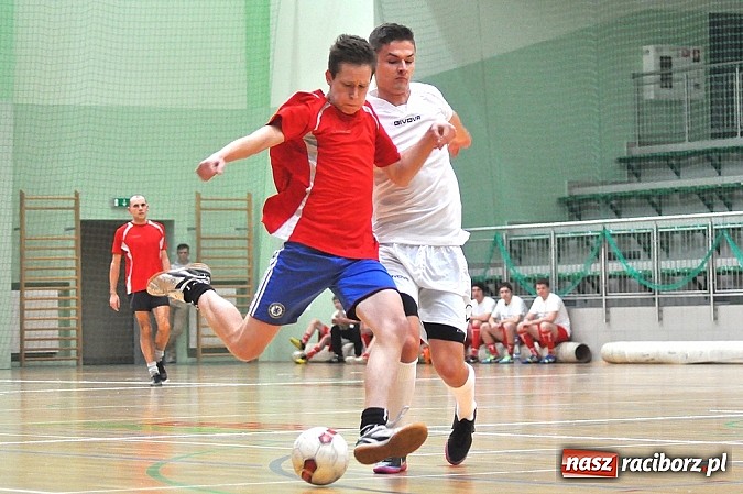 Zdjęcie w galerii na portalu naszraciborz.pl: Mat-Bruk niepokonany. RS Bau Grzegorzowice i Klama Team podzielili się punktami wiadomości z regionu