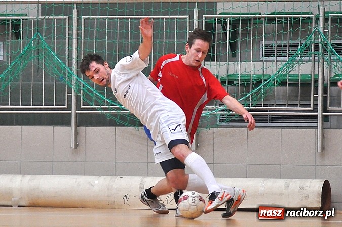 Zdjęcie w galerii na portalu naszraciborz.pl: Mat-Bruk niepokonany. RS Bau Grzegorzowice i Klama Team podzielili się punktami wiadomości z regionu
