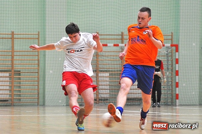 Zdjęcie w galerii na portalu naszraciborz.pl: Mat-Bruk niepokonany. RS Bau Grzegorzowice i Klama Team podzielili się punktami wiadomości z regionu