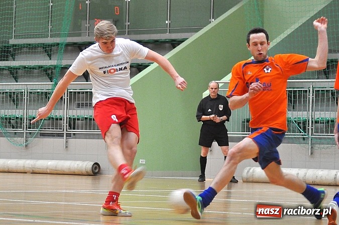 Zdjęcie w galerii na portalu naszraciborz.pl: Mat-Bruk niepokonany. RS Bau Grzegorzowice i Klama Team podzielili się punktami wiadomości z regionu