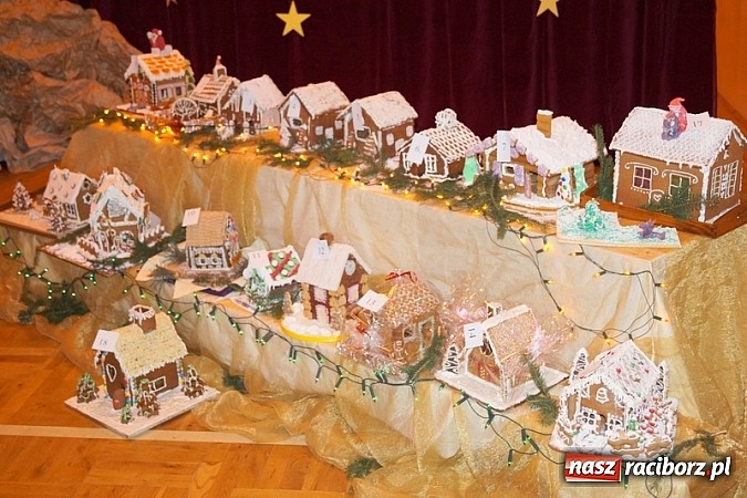 Zdjęcie w galerii na portalu naszraciborz.pl: 13. Świąteczny  Kiermasz Charytatywny Podaruj serce wiadomości z regionu