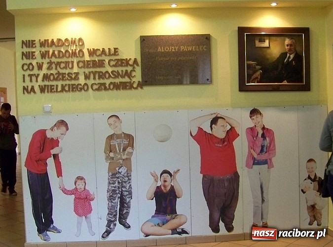 Zdjęcie w galerii na portalu naszraciborz.pl: Mikołaj z ZSE rozdał prezenty  wiadomości z regionu