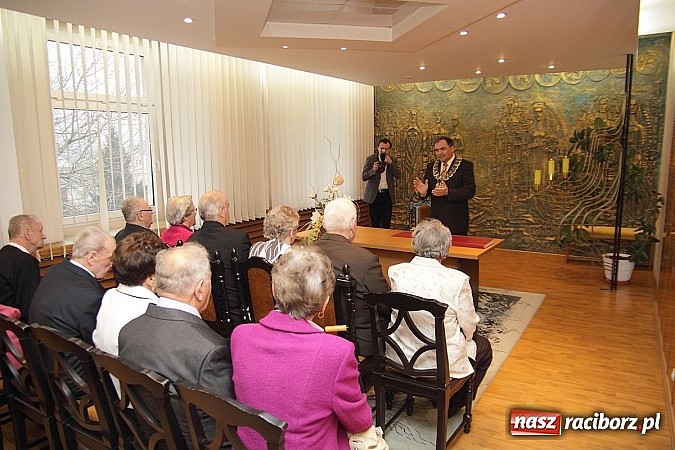 Zdjęcie w galerii na portalu naszraciborz.pl: 50 lat razem – Złote Gody w USC w Pietrowicach Wielkich  wiadomości z regionu