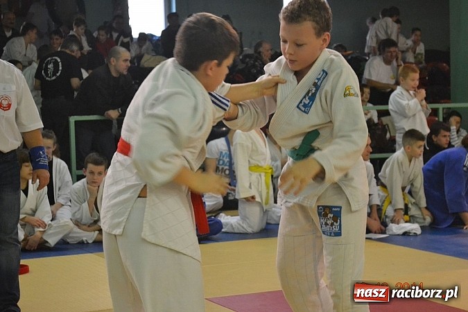 Zdjęcie w galerii na portalu naszraciborz.pl: Worek medali dla młodych Łamatorów  wiadomości z regionu