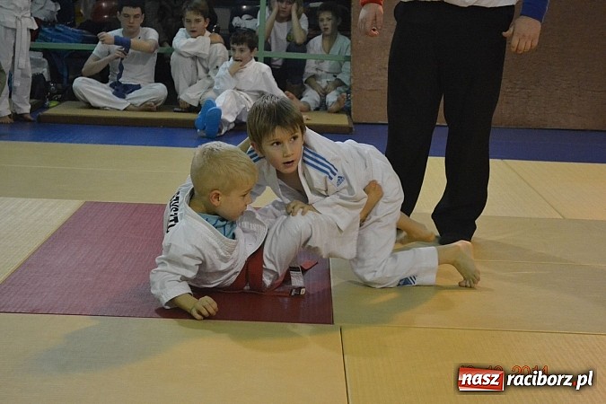 Zdjęcie w galerii na portalu naszraciborz.pl: Worek medali dla młodych Łamatorów  wiadomości z regionu