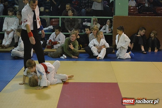 Zdjęcie w galerii na portalu naszraciborz.pl: Worek medali dla młodych Łamatorów  wiadomości z regionu