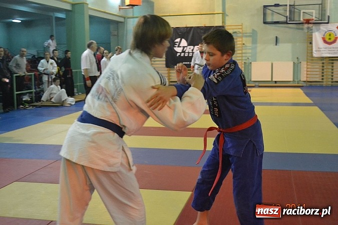 Zdjęcie w galerii na portalu naszraciborz.pl: Worek medali dla młodych Łamatorów  wiadomości z regionu