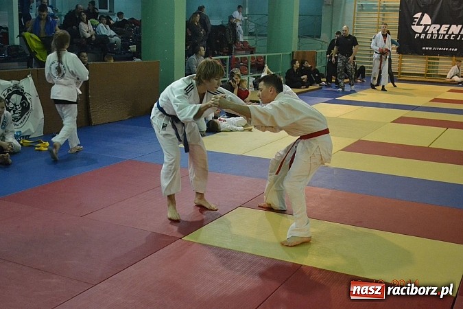 Zdjęcie w galerii na portalu naszraciborz.pl: Worek medali dla młodych Łamatorów  wiadomości z regionu