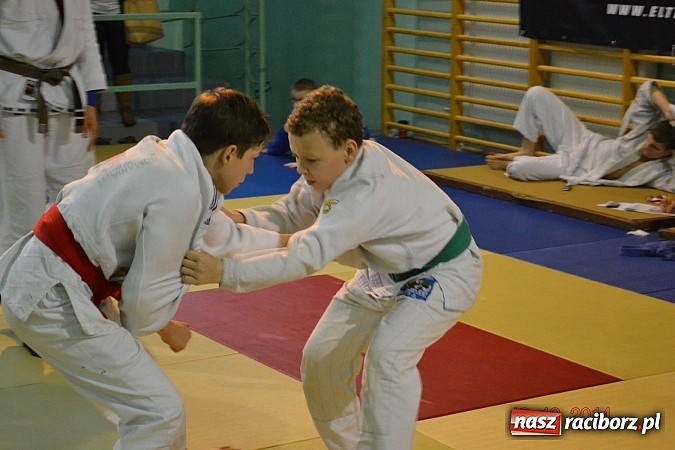 Zdjęcie w galerii na portalu naszraciborz.pl: Worek medali dla młodych Łamatorów  wiadomości z regionu