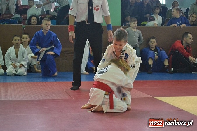 Zdjęcie w galerii na portalu naszraciborz.pl: Worek medali dla młodych Łamatorów  wiadomości z regionu