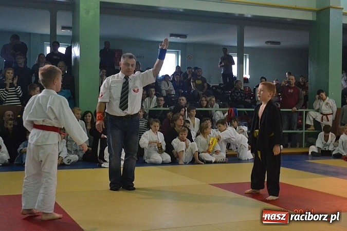 Zdjęcie w galerii na portalu naszraciborz.pl: Worek medali dla młodych Łamatorów  wiadomości z regionu