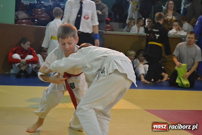 Zdjęcie w galerii na portalu naszraciborz.pl: Worek medali dla młodych Łamatorów  wiadomości z regionu