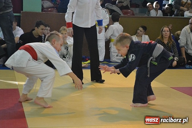 Zdjęcie w galerii na portalu naszraciborz.pl: Worek medali dla młodych Łamatorów  wiadomości z regionu