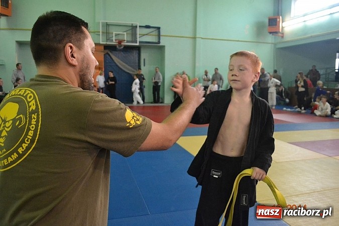 Zdjęcie w galerii na portalu naszraciborz.pl: Worek medali dla młodych Łamatorów  wiadomości z regionu