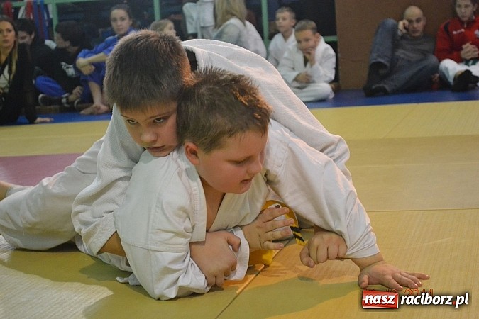 Zdjęcie w galerii na portalu naszraciborz.pl: Worek medali dla młodych Łamatorów  wiadomości z regionu