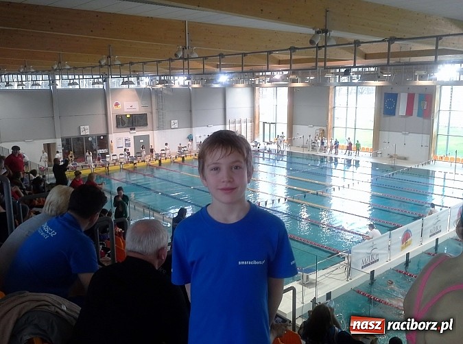 Zdjęcie w galerii na portalu naszraciborz.pl: Srebrny medal i tytuł wicemistrzyni Oliwii Mosek na Mistrzostwach Okręgu Śląskiego 11 lat w pływaniu wiadomości z regionu