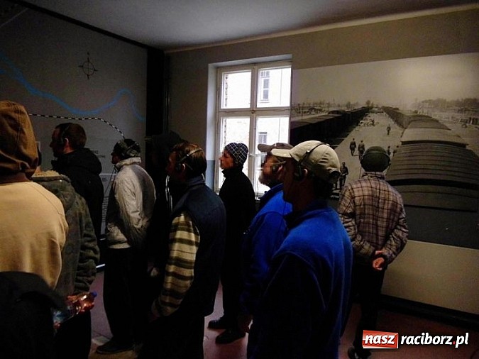 Zdjęcie w galerii na portalu naszraciborz.pl: Edukacja o tragedii pomysłem na uwrażliwienie osadzonych z Zakładu Karnego w Raciborzu wiadomości z regionu