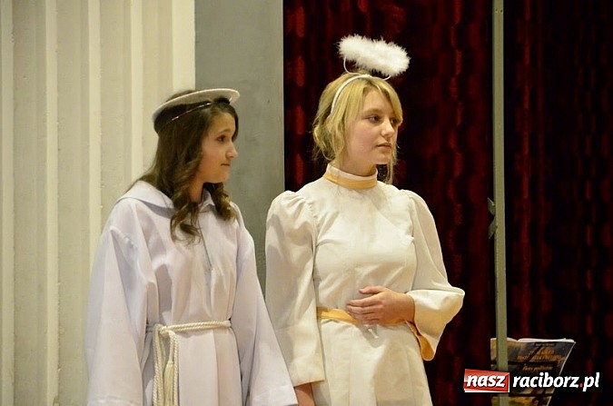 Zdjęcie w galerii na portalu naszraciborz.pl: I miejsce uczniów z Nędzy na przeglądzie w Gliwicach! wiadomości z regionu