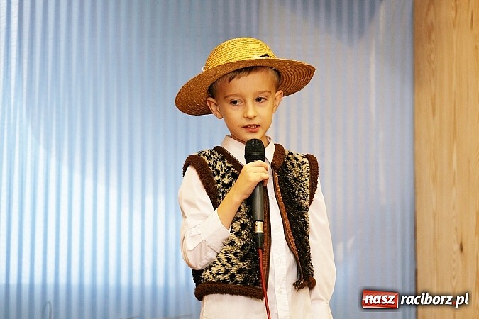 Zdjęcie w galerii na portalu naszraciborz.pl: Świąteczne śpiewy w Wojnowicach wiadomości z regionu