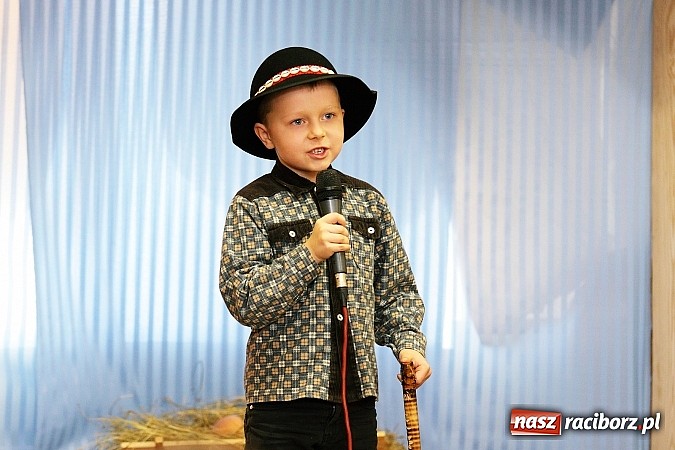 Zdjęcie w galerii na portalu naszraciborz.pl: Świąteczne śpiewy w Wojnowicach wiadomości z regionu