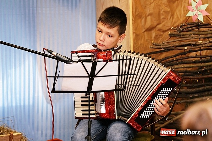 Zdjęcie w galerii na portalu naszraciborz.pl: Świąteczne śpiewy w Wojnowicach wiadomości z regionu