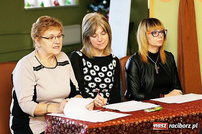 Zdjęcie w galerii na portalu naszraciborz.pl: Świąteczne śpiewy w Wojnowicach wiadomości z regionu