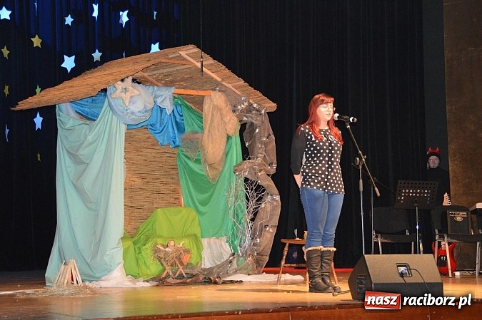 Zdjęcie w galerii na portalu naszraciborz.pl: Bóg się rodzi, gwiazda wschodzi – Jasełka ZSZ  wiadomości z regionu