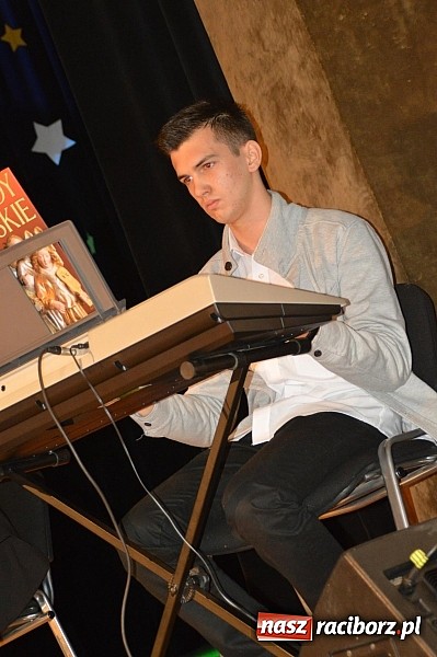 Zdjęcie w galerii na portalu naszraciborz.pl: Bóg się rodzi, gwiazda wschodzi – Jasełka ZSZ  wiadomości z regionu