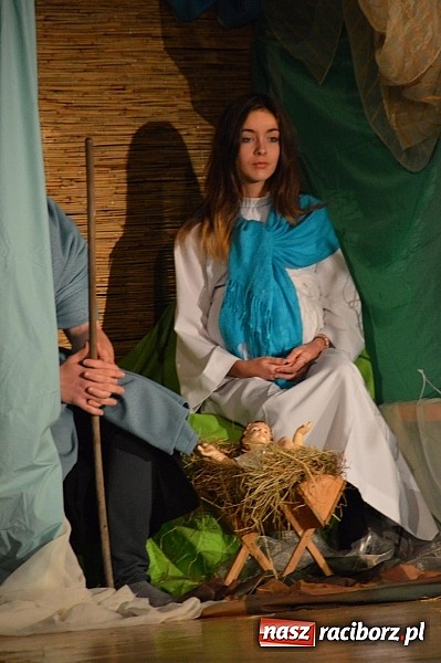 Zdjęcie w galerii na portalu naszraciborz.pl: Bóg się rodzi, gwiazda wschodzi – Jasełka ZSZ  wiadomości z regionu