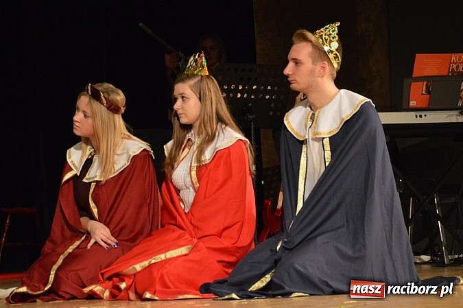 Zdjęcie w galerii na portalu naszraciborz.pl: Bóg się rodzi, gwiazda wschodzi – Jasełka ZSZ  wiadomości z regionu