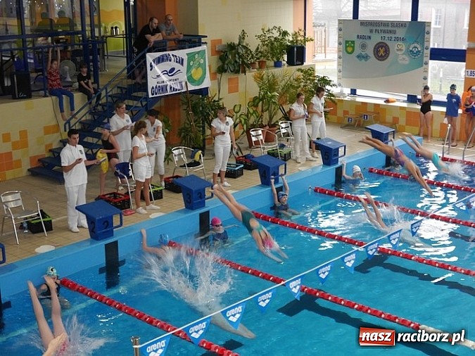 Zdjęcie w galerii na portalu naszraciborz.pl: Pływanie. Srebro Wiktorii Zub wiadomości z regionu