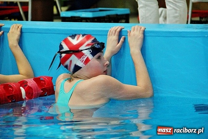 Zdjęcie w galerii na portalu naszraciborz.pl: Pływanie. Srebro Wiktorii Zub wiadomości z regionu
