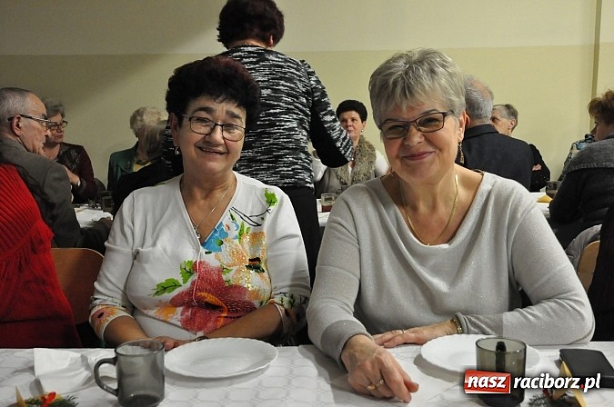 Zdjęcie w galerii na portalu naszraciborz.pl: Uniwersytet Trzeciego Wieku już po integracyjnej Wigilii wiadomości z regionu