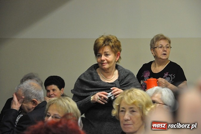 Zdjęcie w galerii na portalu naszraciborz.pl: Uniwersytet Trzeciego Wieku już po integracyjnej Wigilii wiadomości z regionu