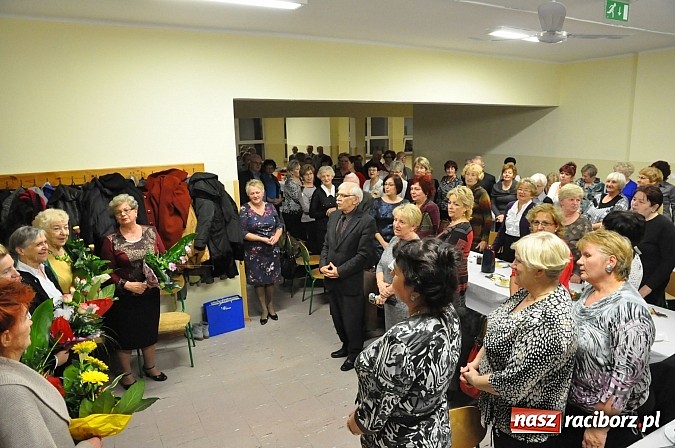 Zdjęcie w galerii na portalu naszraciborz.pl: Uniwersytet Trzeciego Wieku już po integracyjnej Wigilii wiadomości z regionu