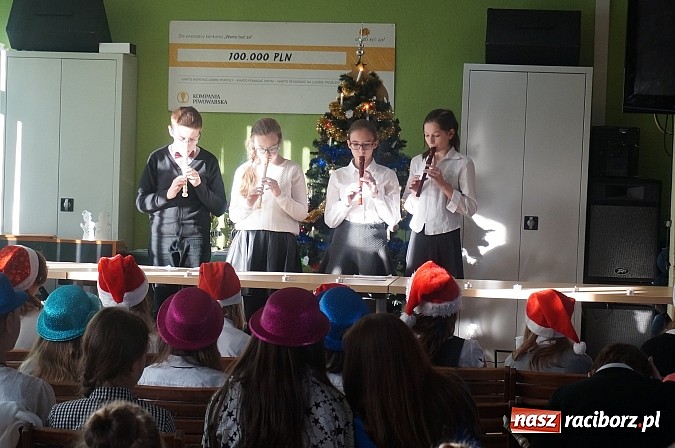 Zdjęcie w galerii na portalu naszraciborz.pl: Mistrz fletu - stu uczniów w konkursowych zmaganiach wiadomości z regionu