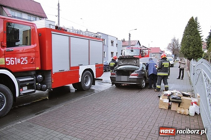 Zdjęcie w galerii na portalu naszraciborz.pl: Na Ocickiej zapalił się peugeot! wiadomości z regionu