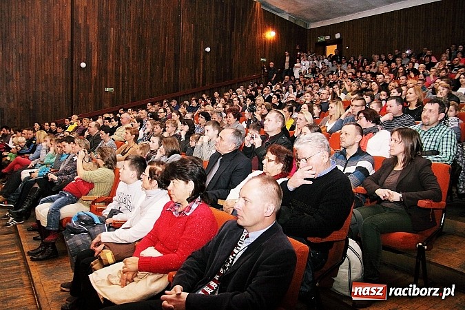 Zdjęcie w galerii na portalu naszraciborz.pl: Przepiękny świąteczny koncert w szkole muzycznej wiadomości z regionu