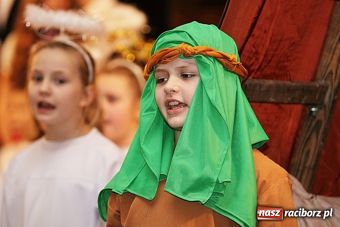 Zdjęcie w galerii na portalu naszraciborz.pl: Przepiękny świąteczny koncert w szkole muzycznej wiadomości z regionu