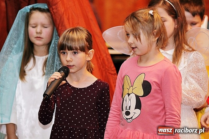 Zdjęcie w galerii na portalu naszraciborz.pl: Przepiękny świąteczny koncert w szkole muzycznej wiadomości z regionu