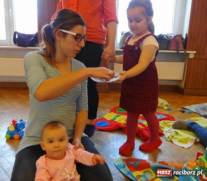 Zdjęcie w galerii na portalu naszraciborz.pl: Jak w Fiku-miku na święta czekamy wiadomości z regionu