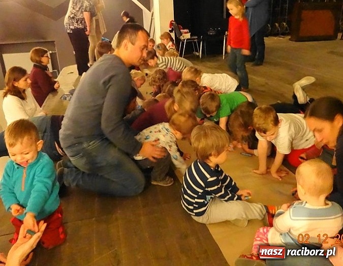Zdjęcie w galerii na portalu naszraciborz.pl: Jak w Fiku-miku na święta czekamy wiadomości z regionu