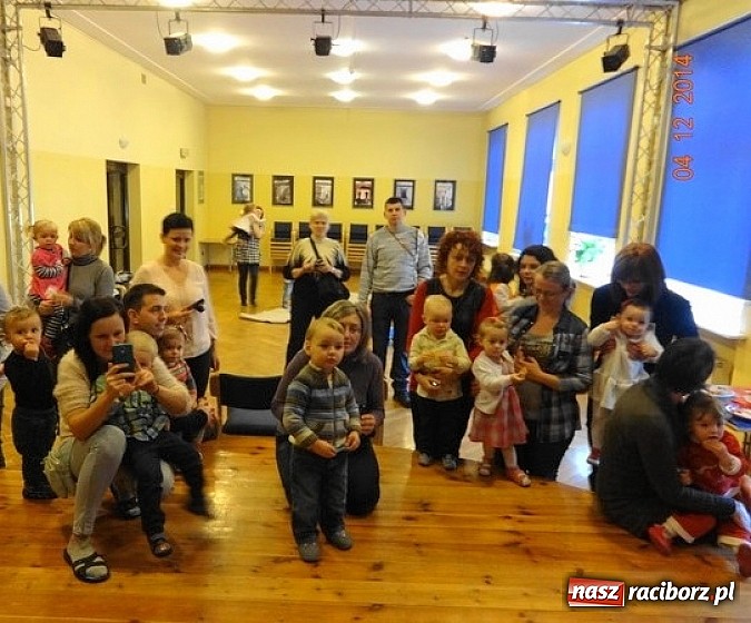 Zdjęcie w galerii na portalu naszraciborz.pl: Jak w Fiku-miku na święta czekamy wiadomości z regionu