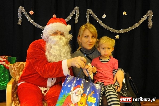 Zdjęcie w galerii na portalu naszraciborz.pl: Jak w Fiku-miku na święta czekamy wiadomości z regionu